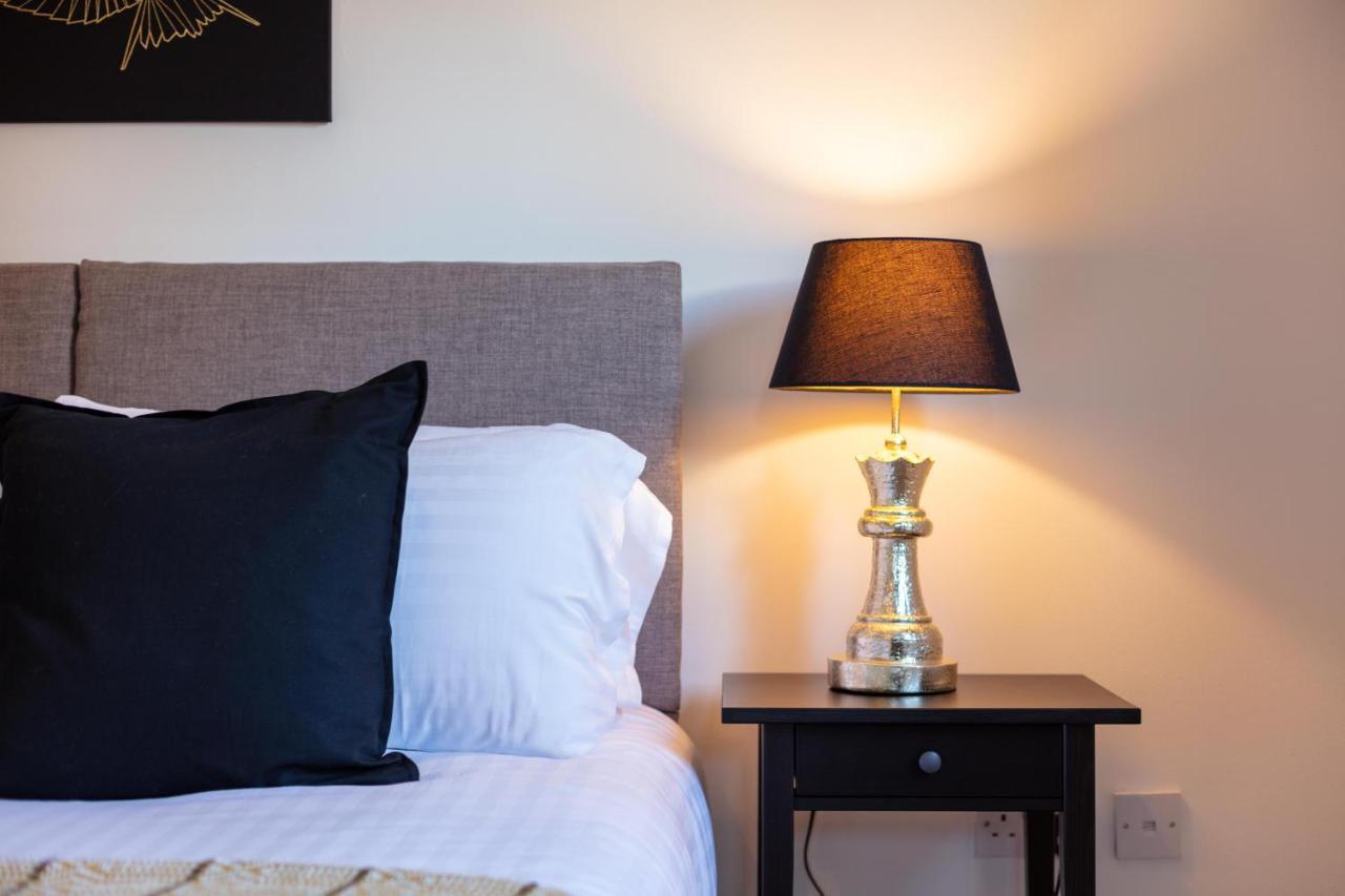 Walker Suite No53 - Donnini Apartments Kilmarnock Dış mekan fotoğraf